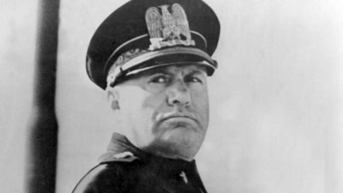 Бенито Мусолини