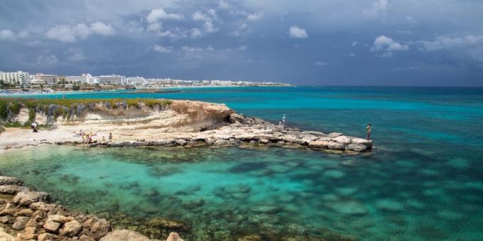 Где ићи током празника маја: Кипар