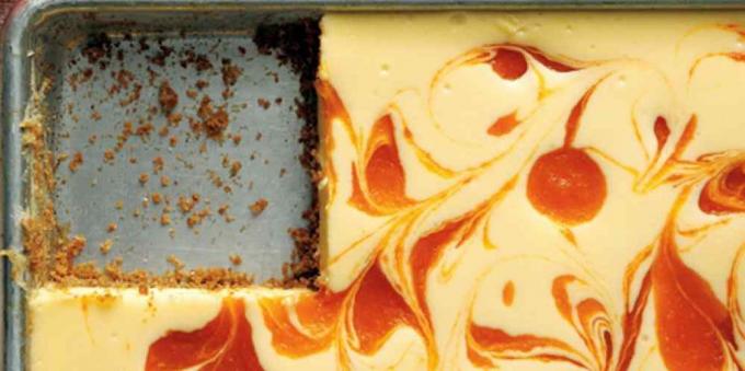 Торта са кајсијама: кајсије сира са крем сиром и павлаком