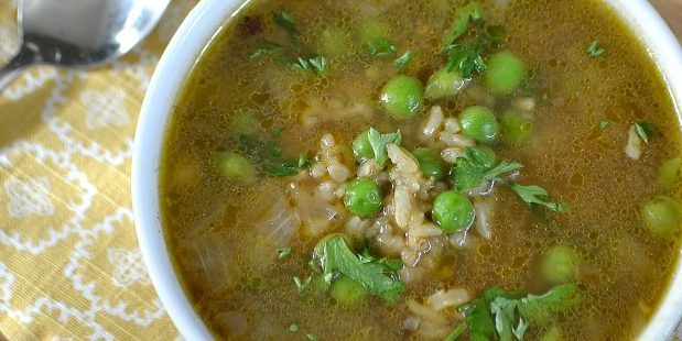поврћа супе: супа са грашком и рижом