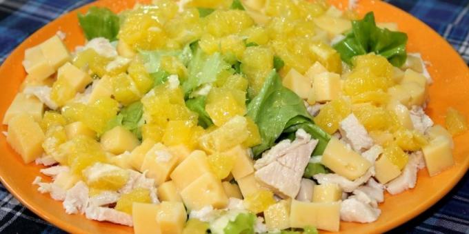 Рецепти за салате без мајонез Салата око пилетине, сира и поморанџе