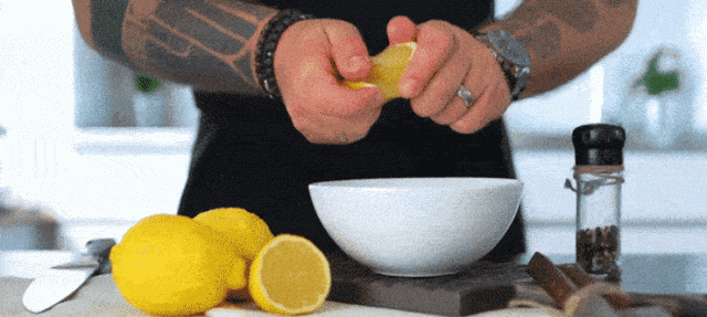 Како да протури сок од лимуна