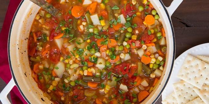 поврћа супе: супа са шаргарепом, кукурузом, грашком и боранија